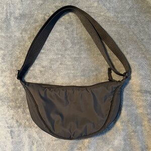 Uniqlo Round Mini Shoulder Bag